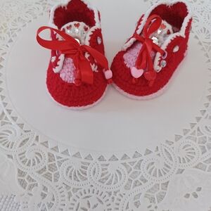 Handmade chrochet baby girl shoes , 0,5, red